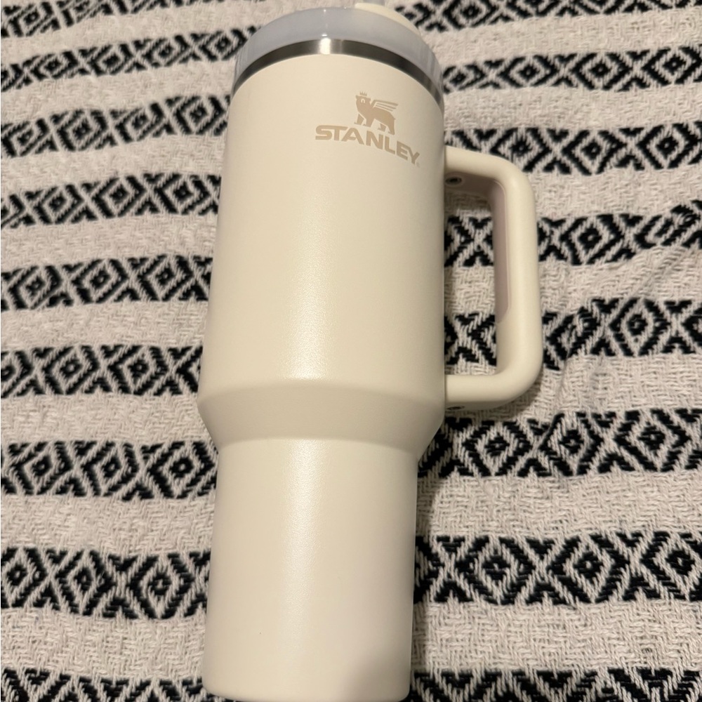 Stanley cream 40 oz tumbler